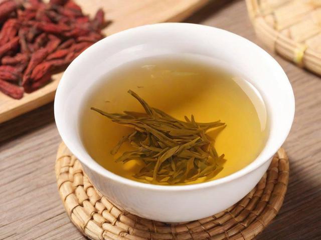 降血压最好的茶叶有哪些?这几种茶科学辅助降压,轻松改善心血管健康