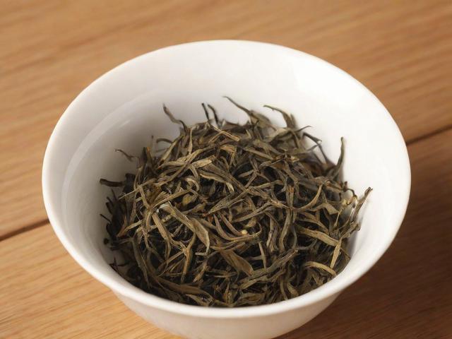 废茶叶的用途大全:从清洁到护肤,变废为宝的10种实用方法