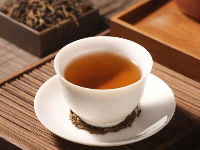 吃中药可以喝茶叶茶吗?中医师解答中药与饮茶的搭配禁忌