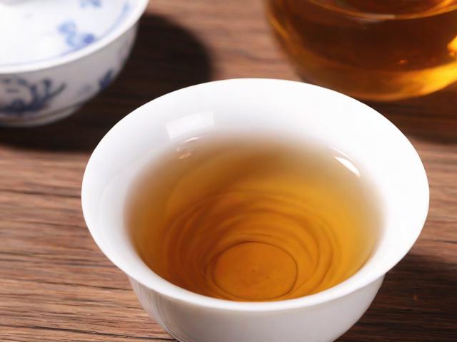 吃完饭多久喝茶最合适?科学饮茶时间管理指南