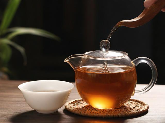 品味经典:喝茶的诗在传统文化与现代生活中的独特魅力